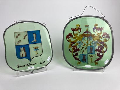 null Two stained glass elements decorated with coats of arms, h. 24 cm and 27.5 cm...