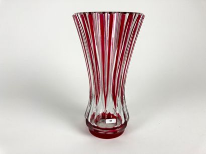 VAL-SAINT-LAMBERT Vase-cornet, XXth, cut overlay crystal (unique piece), mark on...