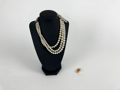 null Necklace with triple strand of pearls and rhinestone ornaments; a small fancy...
