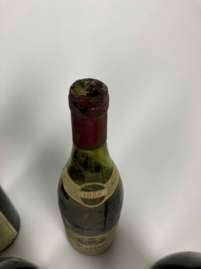 BOURGOGNE Lot of twelve bottles (red):

- (POMMARD), Domaine Berthe-Morey 1959, one...