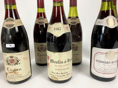 BOURGOGNE Lot de douze bouteilles (rouge) :

- (POMMARD), Domaine Berthe-Morey 1959,...