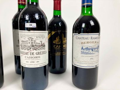 SUD-OUEST Lot de dix bouteilles (rouge) :

- (CAHORS), Château de Grézels 1990, deux...