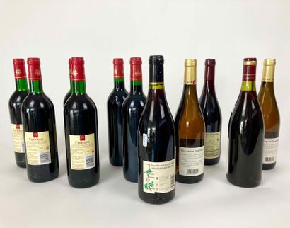 France Lot de onze bouteilles :

- RHÔNE (CHÂTEAUNEUF-DU-PAPE), Jean de Cherrière...