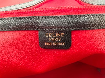 CELINE - PARIS Large black grained leather handbag, l. 32,5 cm [used condition, without...