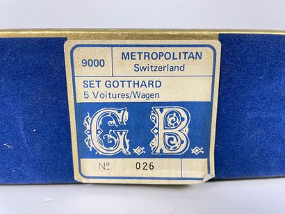 METROPOLITAN - SWITZERLAND (H0) 9000, set Gotthard comprenant cinq voitures-voyageurs,...