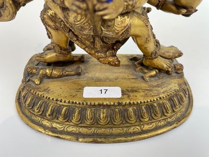 TIBET "Hevajra et sa parèdre Nairātmyā", probablement XIXe, groupe en bronze ciselé...