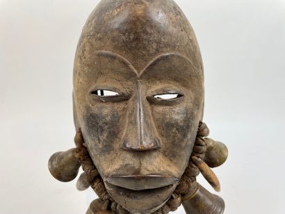 ART TRIBAL Masque féminin Dan (Côte d'Ivoire / Liberia), probablement début/mi-XXe,...