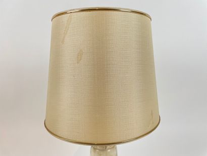 null Paire de lampes de table à fût en balustre, fin XXe, marbre, h. 31 cm (fûts)...