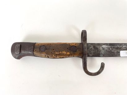 null Fusil maghrébin à silex et long canon (Moukhala), probablement XIXe, bois et...