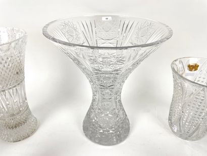 VAL-SAINT-LAMBERT et div. Ensemble de sept vases, XXe, cristal et verre, marque et/ou...