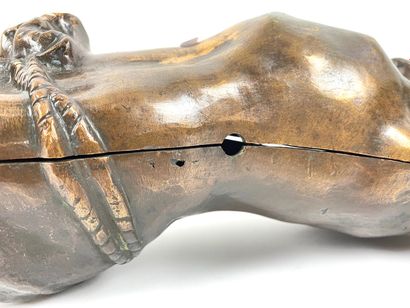 null Corpus Christi, XXe, bronze à patine mordorée, h. 80 cm.