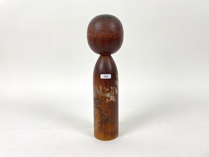 JAPON Poupée traditionnelle (Kokeshi), XXe, bois peint, mention et/ou signature au...