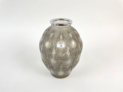 DELVENNE René / LUXVAL (VAL-SAINT-LAMBERT) Art Deco period Girofla vase, circa 1930,...