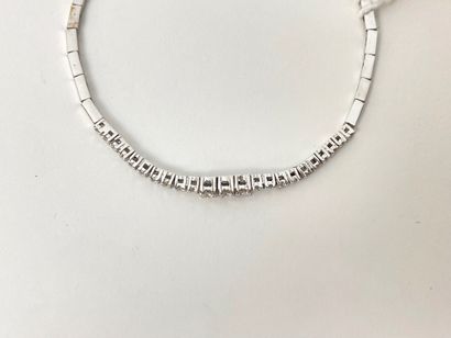 null White gold bracelet set with diamonds, 6 g approx.