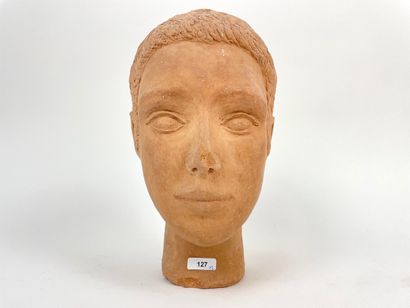 ANONYME "Têtes", XXe-XXIe, trois sculptures en terre cuite, h. 25,5 cm, 18 cm et...