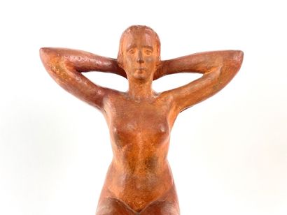 LAURENT S. "Baigneuse assise", 1938, statuette en terre cuite patinée, signée et...