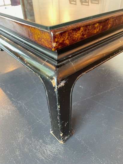 null Coffee table in the Far Eastern taste in blackened wood and checkerboard decoration...