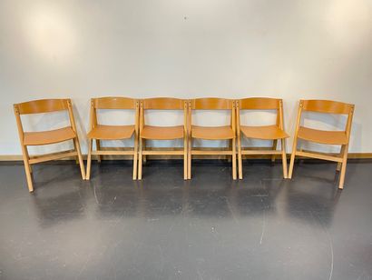 HYLLINGE MØBLER - DANEMARK Suite of six folding chairs, circa 1980, thermoformed...