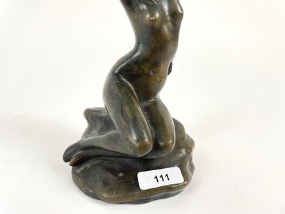 ANONYME "Baigneuse", XXe, épreuve en bronze patiné, h. 20 cm.