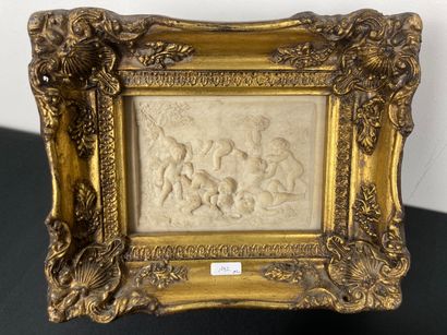 ÉCOLE FRANÇAISE "Bacchanales", early 20th century, pair of bas-reliefs in the taste...