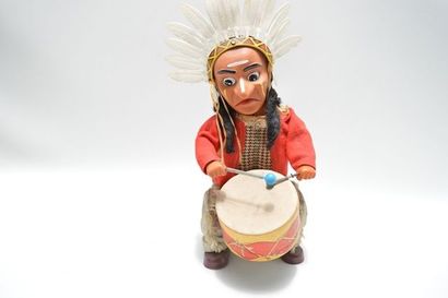 null ALPS Japan Battery toy, indien jouant du tambour, ht 30cm, état valable.