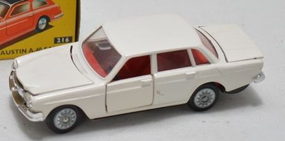 null TEKNO 838 Volvo 164, saloon, 4 portes, 6 cylindres, 1971, blanche, int. rouge,...