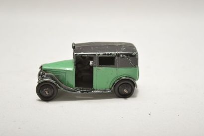 null DINKY 36-G, Austin taxi cab, 1938, vert et noir, chauffeur, rare traces d'u...
