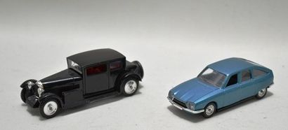 null SOLIDO (2) : réf 193 Citroën GS, 5 portes, 1972, bleu métallisée, intérieur...
