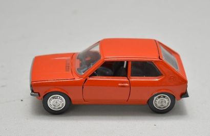 null SCHUCO 301822, Audi 50, Hatchback 3 portes, 1974, rouge tomate, intérieur noir,...