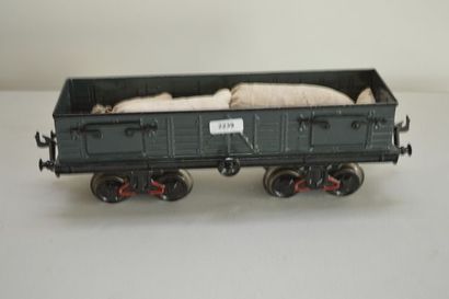 null BING écart I : wagon ouvert, 4 axes, gris, repeint, long 30cm.