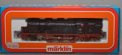 null MÄRKLIN 3106 locotender type 232, noire DB 78355 en boîte bleu rouge à fenêtre...