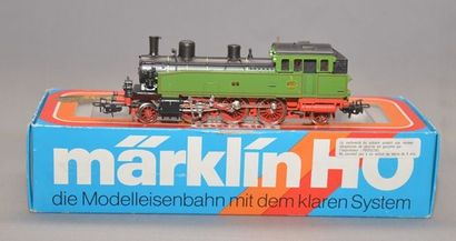 null MÄRKLIN 3312 locotender 131 verte T1 1206, en boîte bleue et rouge à fenêtre...