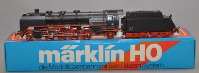 null MÄRKLIN 3082, locomotive à vapeur type 141, tender 4 axes, noire de la DB 41334...