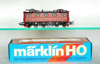 null MÄRKLIN 3030 motrice suédoise, en brun, pantos type 9, 1979/1980, bon état et...