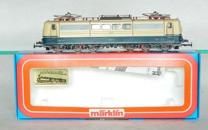 null MÄRKLIN 3058 motrice CC 151-104-7 de la DB, en bleu et crème, 1977/1978, bon...