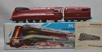 null MÄRKLIN 3089, locomotive carénée rouge, 231, tender 4 axes, boîte bleue, (MB)...