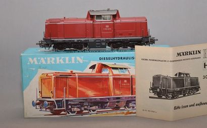 null MÄRKLIN 3072, locodiesel de la DB 212-215-8, BB rouge et grise, boîte bleue...