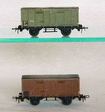 null MÄRKLIN (2) 312 wagons marchandises 2 axes: BRUN sans inscription, BK 4.2, 9cm,...