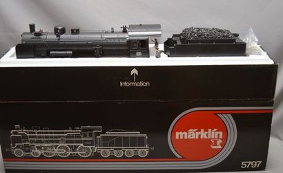 null MÄRKLIN écart I 5797, locomotive à vapeur P8, bruitage, fumigène, tender 3 axes,...
