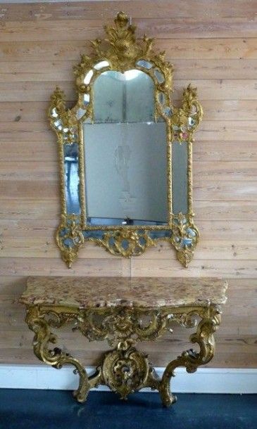 null Rarissime console et miroir en bois sculpté et doré d'époque Régence. Première...