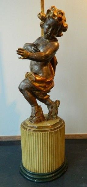 null Putto en bois sculpté doré et argenté, datant de la fin du XIXè siècle, monté...