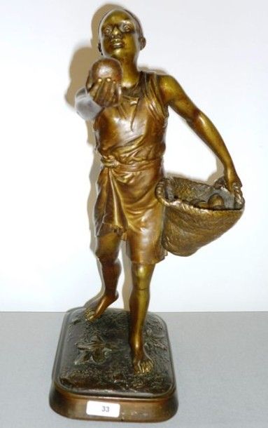 RICHARD Alfred-Pierre (1844-1884) "Le Vendeur d'oranges", sculpture en bronze doré...