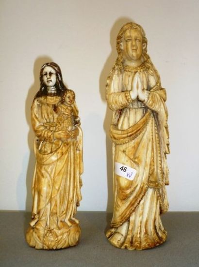 null Ivoire de Goa, XVIIIe, "Vierge debout à l'Enfant", ht 16 cm, et une "Sainte...