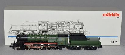 MARKLIN HO Réf. 3316, locomotive à vapeur 150, tender 4 axes, en vert des chemins...