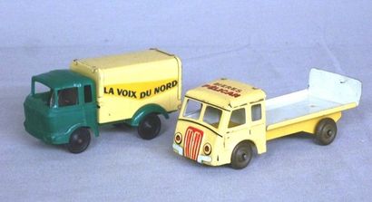 null Penny toys (2) en tôle : camion à moteur mécanique "La Voix du Nord", cabine...