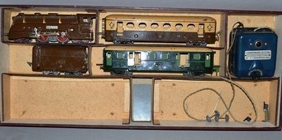 null JEP, boîte de train aérodynamique comprenant : locomotive carénée brune 222,...