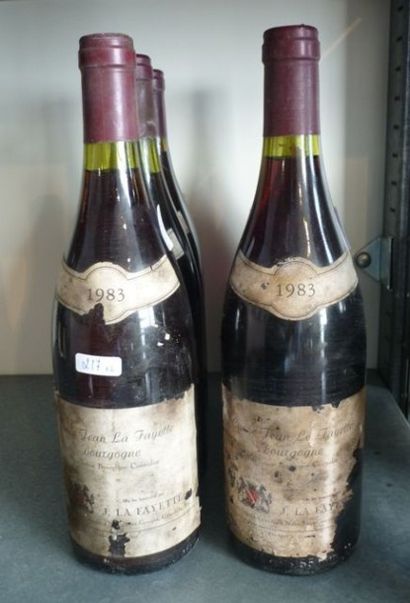 null BOURGOGNE, rouge, Cuvée Jean La Fayette 1983, 6 bouteilles [traces d'humidité,...