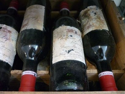 null BORDEAUX, rouge, Château Lafitte 1982, 12 bouteilles (caisse d'origine) [traces...