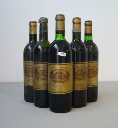 null BORDEAUX (PAUILLAC), rouge, Château Batailley 1978, 5 bouteilles [un bouchon...