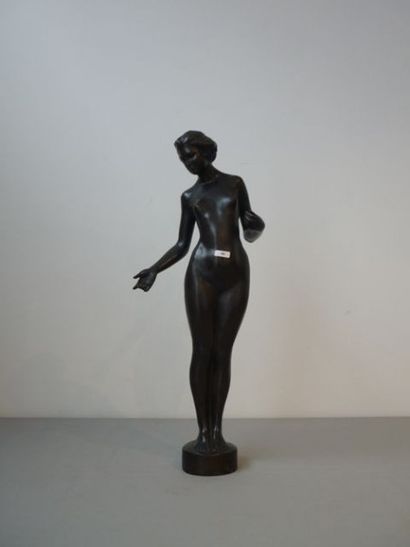 HERBAYS Jules (1866-1940) "Jeune femme nue", XXe, sujet en bronze patiné, signé sur...